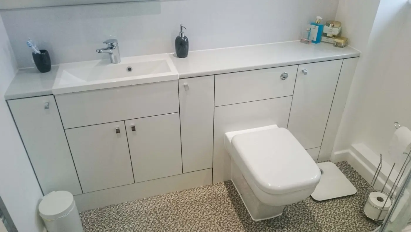 Plumbing installation detail